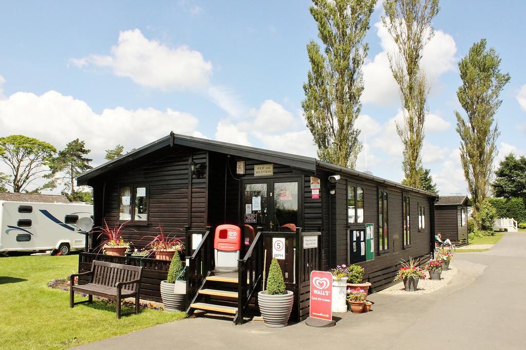 Jasmine Park Hotell Snainton Exteriör bild